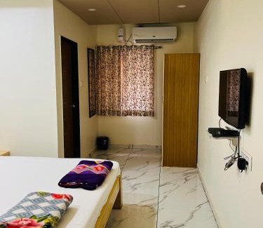 Rajpipla House | Shree Vinayak Home Stay
