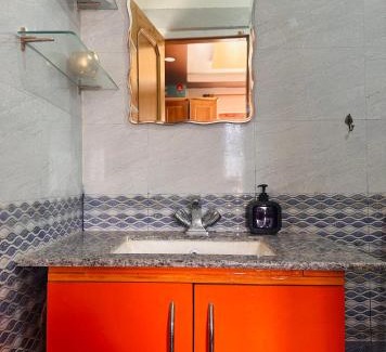 Keylong House | Shrenbute Cottage