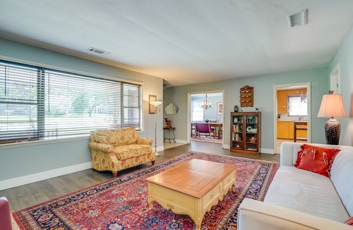 Caddo Heights-South Highlands House | Shreveport Home w/ Screened Porch & Private Yard!