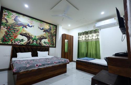 Mathura House | Shri Girraj Residency