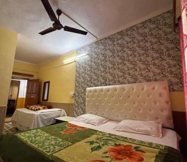 Sukha Hotel | Shri Kedar Hotel