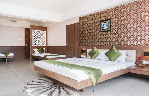 Pune Hotel | Shri Vitthal Mangalam