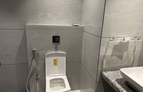 Thane Hotel | Shubham Comforts