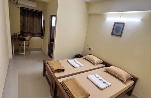 Hubli Hotel | Shubham Suites & Party Hall