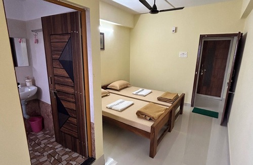 Hubli Hotel | Shubham Suites & Party Hall