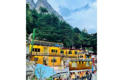 Gangotri House | Shwetambara Restaturant & Cafe
