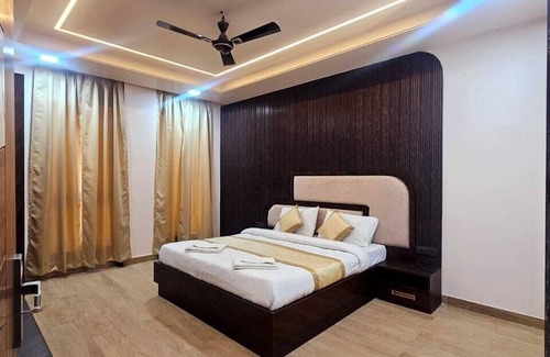 Mathura House | Shyam palace inn