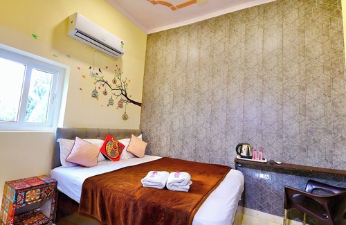 Taj Ganj Hotel | Sia Taj Hotel nearest Taj Mahal Agra