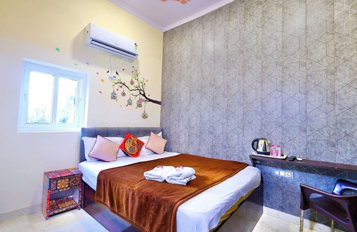 Taj Ganj Hotel | Sia Taj Hotel nearest Taj Mahal Agra