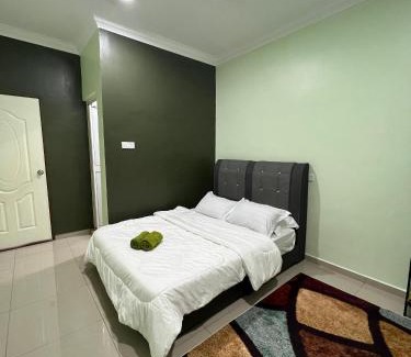 Tangkak House | Sialang Damai Inn