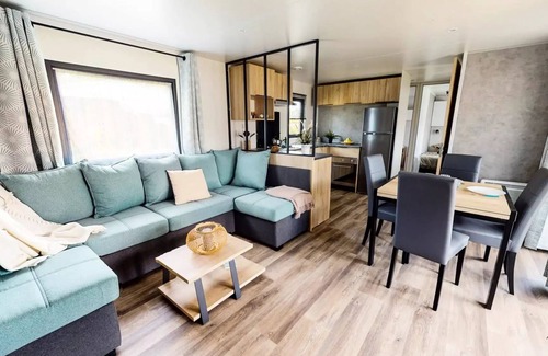Saint-Brevin-les-Pins House | Siblu – Les Pierres Couches * - Mobil home Serenity 2 hp Signature without air conditioning 6 people