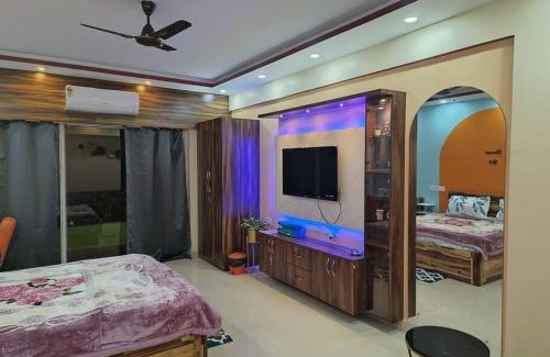 Kolkata Apartment | Siddha Xanadu Studio 313, Poolside Near Airport, CC2 Mall