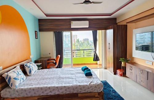Kolkata Apartment | Siddha Xanadu Studio 313, Poolside Near Airport, CC2 Mall