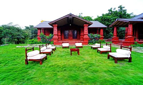 Sidhanathwadi Rural Hotel | Siddhagiri Hotel and Resort