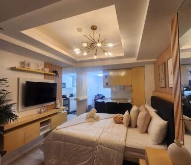 Bacolor Apartment | Side Wall Condo
