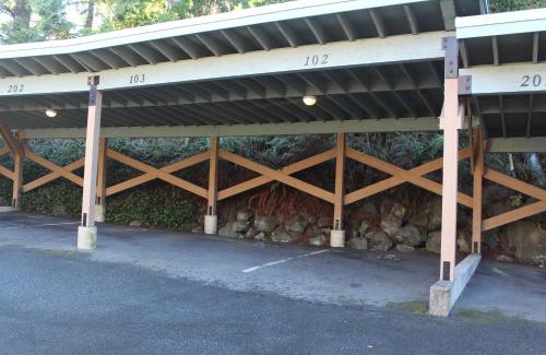 Tofino Apartment | Siennas Harbour House