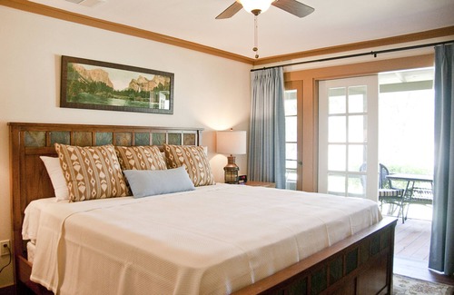 Yosemite Forks Hotel | Sierra Sky Ranch, Ascend Hotel Collection