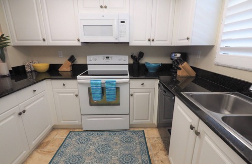 Siesta Key Condo | Siesta Key Condo, w/heated pool, on Crescent Beach, w/beautiful 4th floor view
