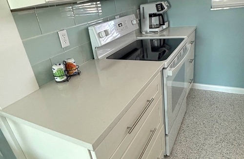 Siesta Key Condo | Siesta Key GULF SIDE~#100 - Peaceful Private Condo, 3 Pools, Jamaica Royale