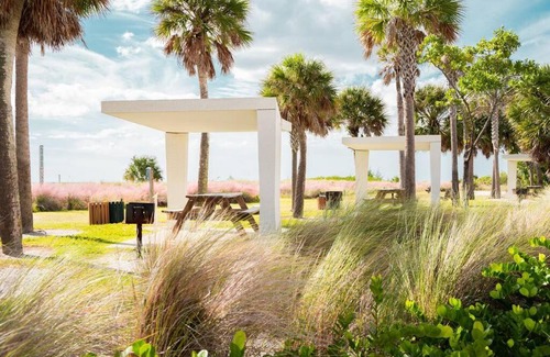 Siesta Key Villa | Siesta Villa Coralline - Charming Beach Villa on Siesta Key