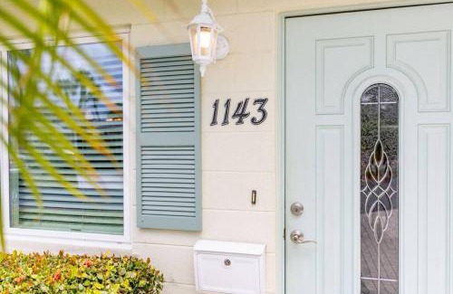 Siesta Key Villa | Siesta Villa Coralline - Charming Beach Villa on Siesta Key