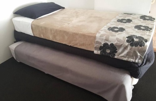 Gladstone Hotel | Siesta Villa Motel