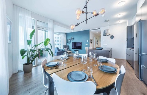 Downtown Apartment | SIF Apartments - 2 bedrooms with 2 bathrooms