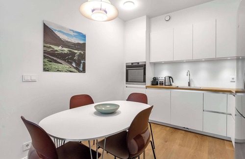 Hliðar Apartment | Sif Apartments Reykjavik - 2 Bedrooms with balcony