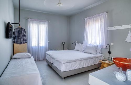 Vathi Apartment | SifnosLiving - Joy