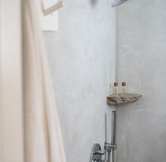 Vathi Apartment | SifnosLiving - Joy