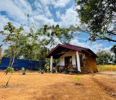 Sigiriya Cabin | Sigiri White Queen's Lodge