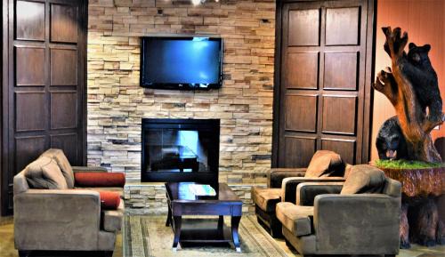Hudson's Hope Hotel | Sigma Inn & Suites Hudson's Hope
