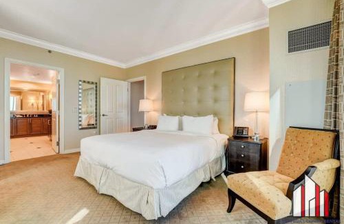 Las Vegas House | Signature 2Br3Ba balcony combo units 16-702 and 04