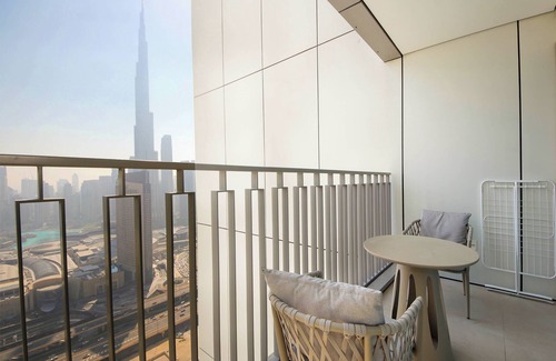 Za'abeel 2 Apartment | Silk Valley - Chic 2 Bedroom with Burj Khalifa Views & walk away from Dubai Mall