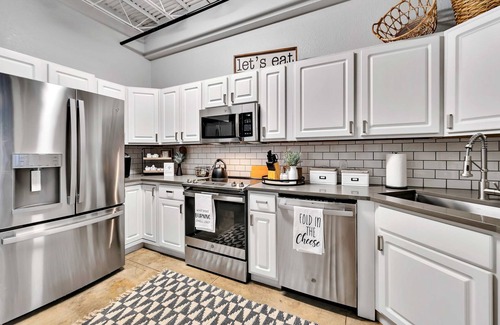 Brazos Apartment | Silo Boho Bungalow - Downtown Waco