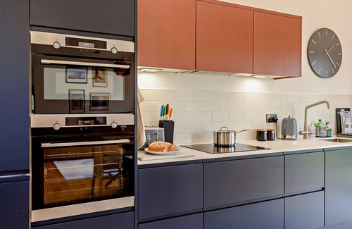 Beckley House | Silver Birch - Two Bedroom House, Sleeps 4