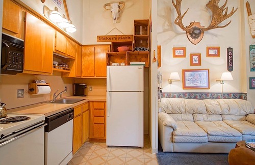 Snowshoe Condo | Silver Creek 5216 - The Winter`s Wonderland 2 Br Condo