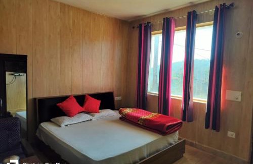 Kempty Range Hotel | Silver Dew Resorts and Restaurant