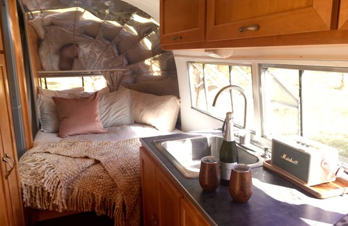Durango House | SILVER FOX ~ Airstream in Apple-Orchard ~15 minutes from Downtown Durango