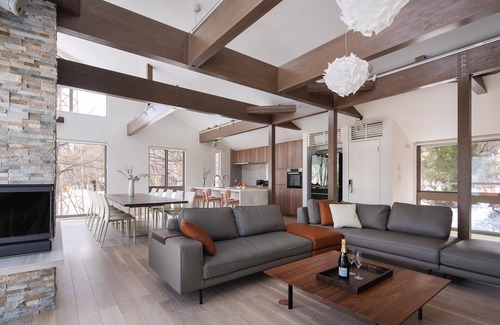Echo Land Ski Chalet | Silver Maple Chalet