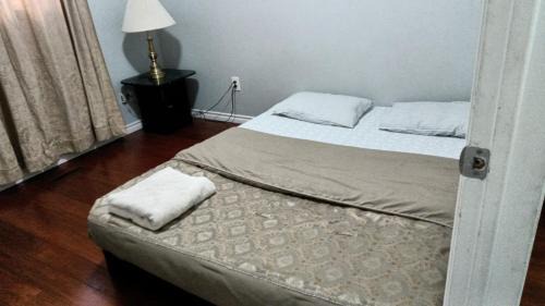 Brampton House | Silver Oaks Guest House - Near Toronto