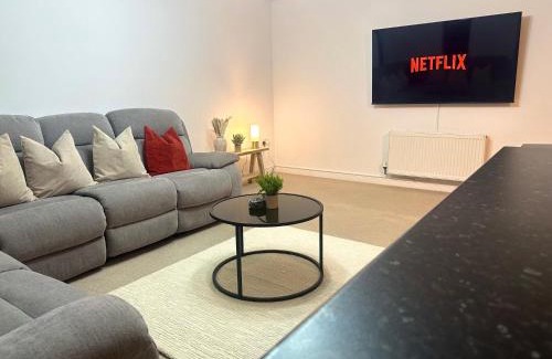 Grimsby Apartment | Silver Sky Apartment - By VISIT CLEETHORPES