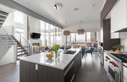 Park City House | Silverado by AvantStay Snowboarders Skiers Paradise w Hot Tub Views Easy Slope Access