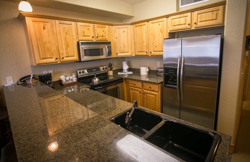 Park City Condo | Silverado Lodge with Fireplaces and Pool Views by RedAwning - Save 20% on 7+ Nights!