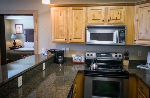 Park City Condo | Silverado Lodge with Fireplaces and Pool Views by RedAwning - Save 20% on 7+ Nights!