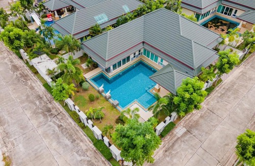 Huai Yai Villa | Silverlake Oasis : Pool Villa