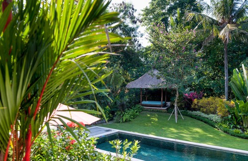 Kediri Villa | Silversand Villa: Laid Back Luxury Private Villa At Kedungu Beach