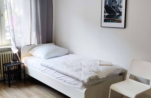 Bad Salzig Apartment | Sim01 Beautiful Holiday Flat With Balcony and Wifi
