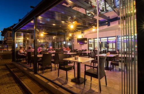 Mosonmagyarovar Hotel | Simbad Hotel & Bar Superior