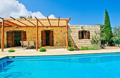 Droushia Villa | Simeon Estate